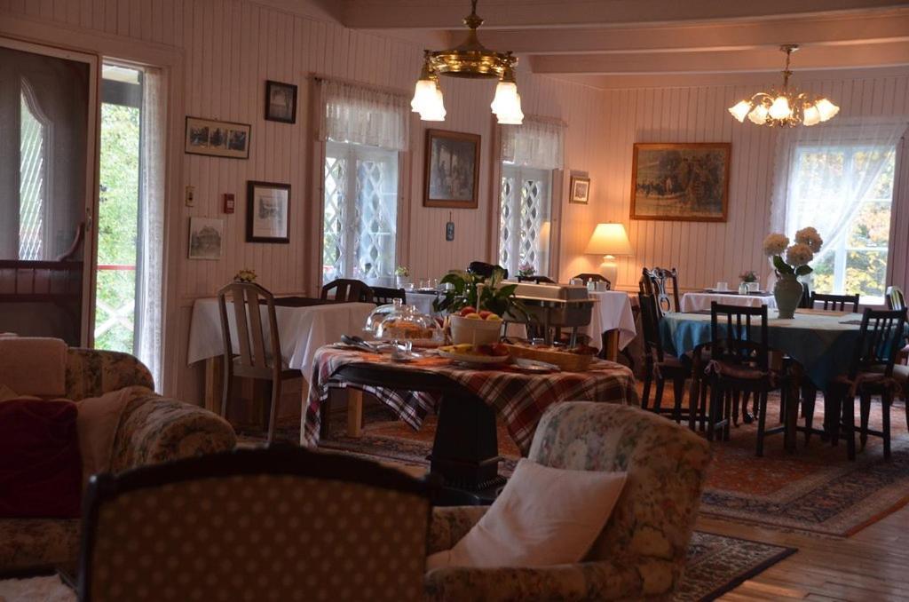 Auberge La Chatelaine La Malbaie Ngoại thất bức ảnh
